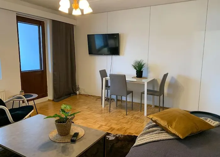 Апартаменты 2br Ka22, Free Parkig, Sauna, Big Balcony *